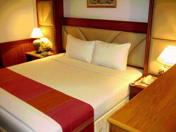 Raya Grand Hotel Nakhonratchasima Quarto foto